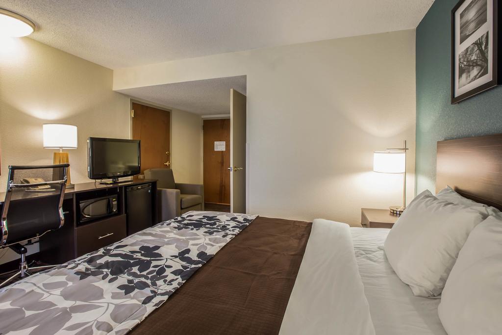 Sleep Inn Greensboro Airport Экстерьер фото